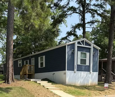 500 Webster Rd #146, Auburn, AL 36832