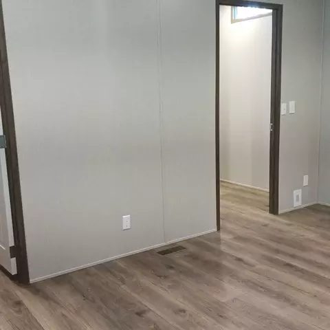 154 Thousand Oaks Mhp #154, Mansfield, TX 76063