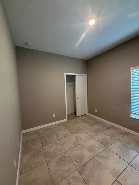 1039 San Cristobal Ave, Punta Gorda, FL 33983