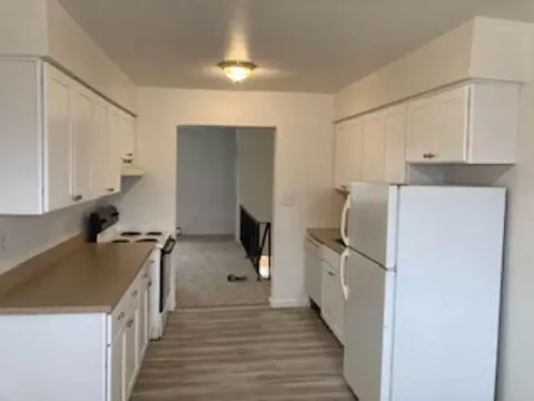 100 Lucas Dr, Bordentown, NJ 08505