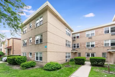 4629 Main St, Skokie, IL 60076