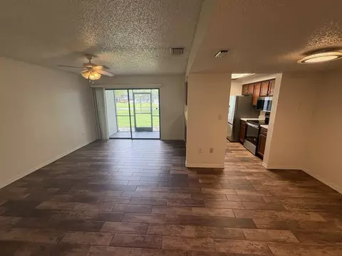 184 Riverbend Dr #101, Altamonte Springs, FL 32714