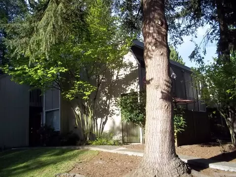 4821 180th St SW #101, Lynnwood, WA 98037