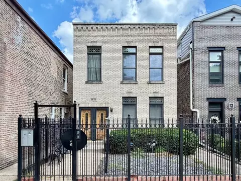 2626 W Superior St #2, Chicago, IL 60612