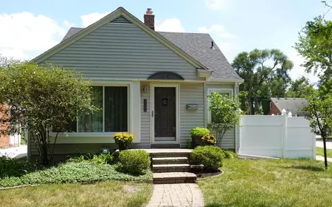 23200 Sherman St #NA, Oak Park, MI 48237