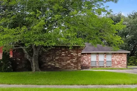 2010 Quail Place Dr, Missouri City, TX 77489
