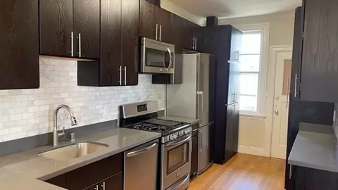 3549 Lakeshore Ave #5, Oakland, CA 94610