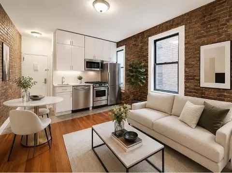 7 Carmine St #15, New York, NY 10014