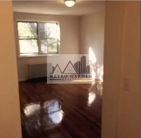 77-15 Park Dr E #5E, New York, NY 11367