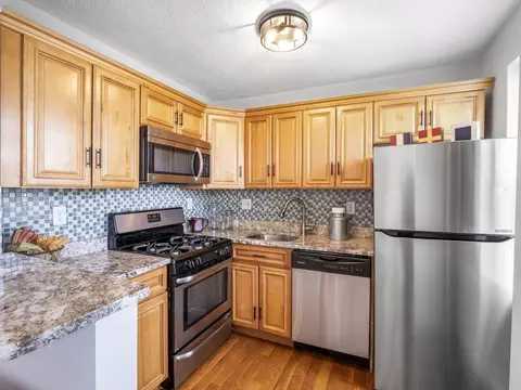 8 Walnut St #28, Everett, MA 02149
