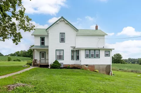 6336 Mudlake Rd, Creston, OH 44217