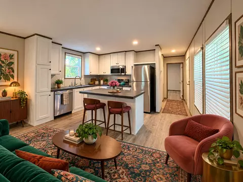 500 Webster Rd #384, Auburn, AL 36832