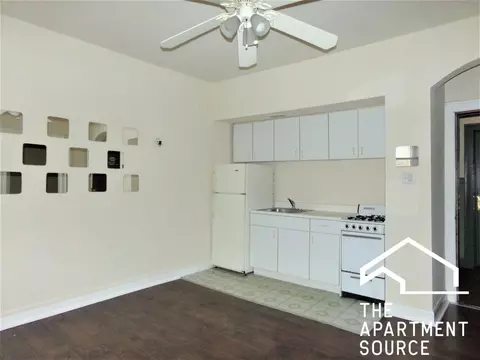 6916 N Lakewood Ave #403, Chicago, IL 60626
