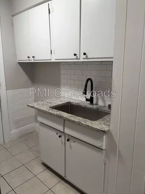 1370 West Blvd #09, Cleveland, OH 44102