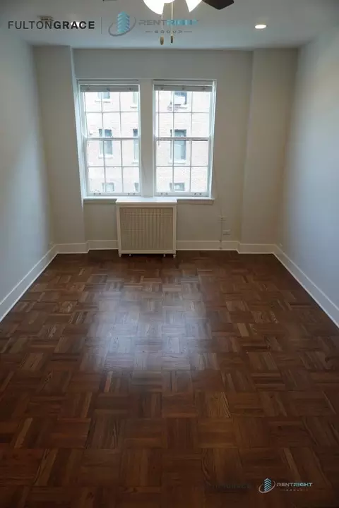 422 W Melrose St #422-602, Chicago, IL 60657