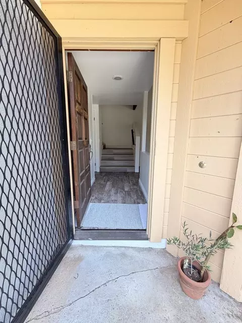 2705 Anta Ct, Carlsbad, CA 92009