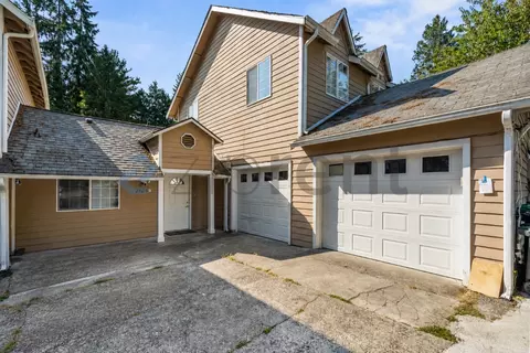 2126 NE 137th St #B, Seattle, WA 98125