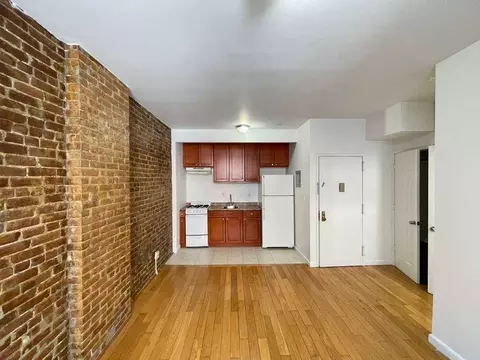 568 W 187th St #3, New York, NY 10033