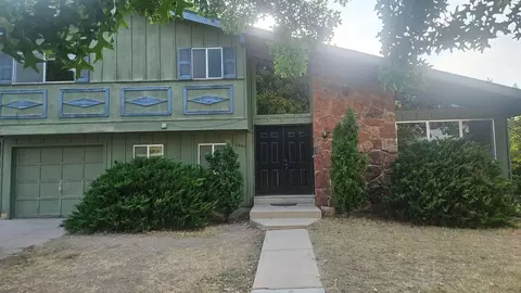2601 Meadowlark Ave, Fort Collins, CO 80526