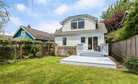 125 NW 74th St, Seattle, WA 98117