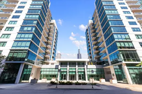 123 S Green St #802B, Chicago, IL 60607