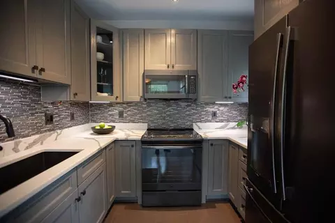 1550 Spring Gate Dr #8202, Tysons Corner, VA 22102