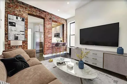 303 Broome St #2, New York, NY 10002