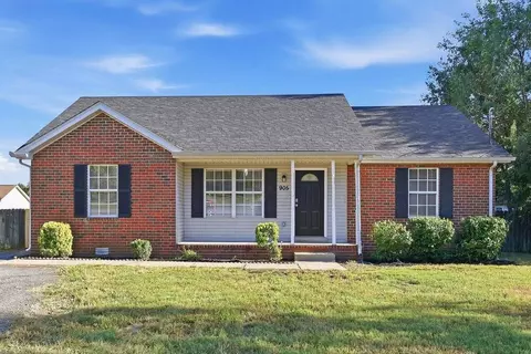 905 Deal Ct, Smyrna, TN 37167