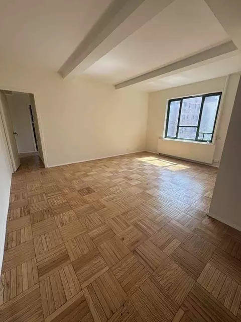 1507 Metropolitan Ave #6A, New York, NY 10462