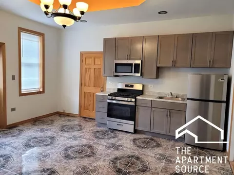 1900 S May St #1F, Chicago, IL 60608