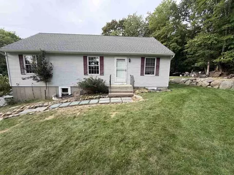 107 Sheep Pasture Rd, Port Jefferson, NY 11777