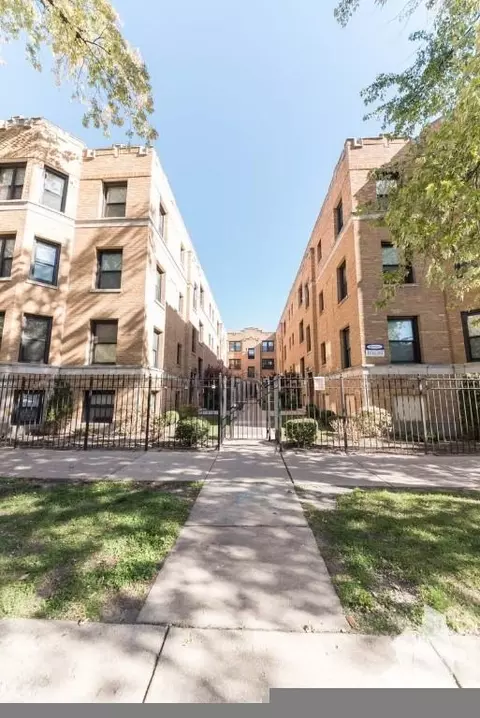 2615 N Spaulding Ave #2621-3E, Chicago, IL 60647