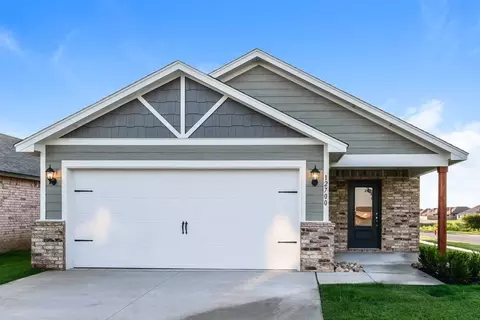 12700 Carrara Ln, Yukon, OK 73099