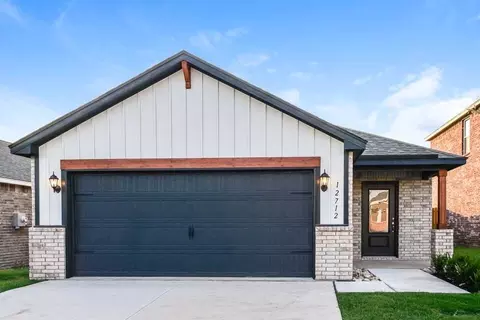 12712 Carrara Ln, Yukon, OK 73099