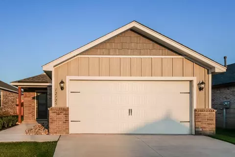 12725 Carrara Ln, Yukon, OK 73099
