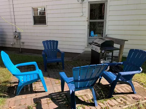 4 Hawthorne St, Watertown Town, MA 02472