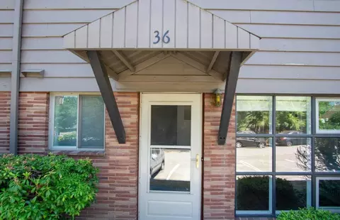 3717 S Corbett Ave #36, Portland, OR 97239