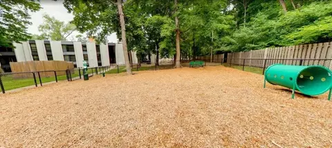 240 Central Ave N, Wayzata, MN 55391