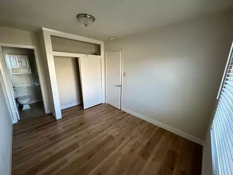 880 Park Dr, Mountain View, CA 94040 photo 8