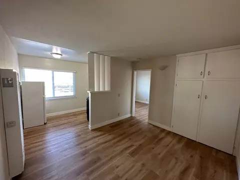 880 Park Dr, Mountain View, CA 94040 photo 6