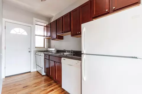 628 W Barry Ave #N3, Chicago, IL 60657