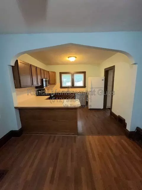 3241 Humboldt Ave N, Minneapolis, MN 55412