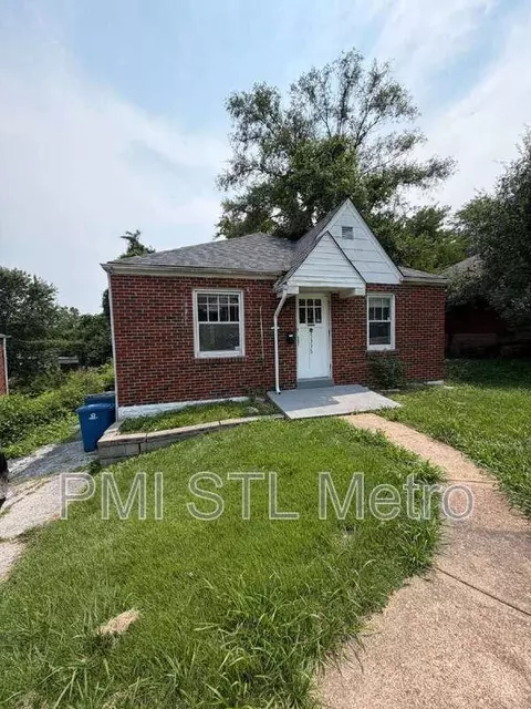 5336 Fletcher St, Jennings, MO 63136