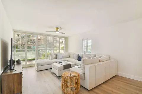 5055 Gulf Of Mexico Dr #1590856P, Longboat Key, FL 34228