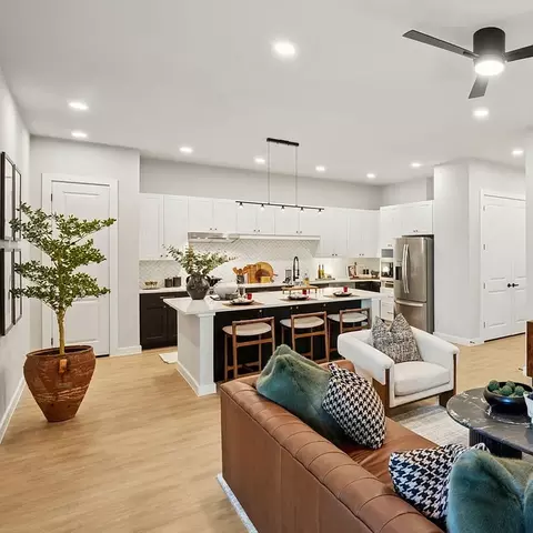 880 W Vickery Blvd #1059.8, Fort Worth, TX 76104