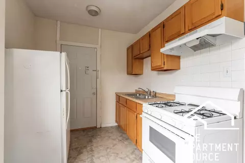 5949 N Paulina St #2, Chicago, IL 60660