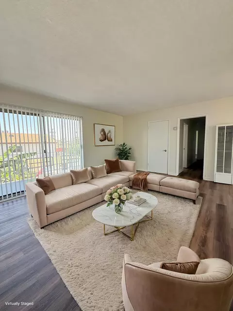836 W 79th St #4, Los Angeles, CA 90044