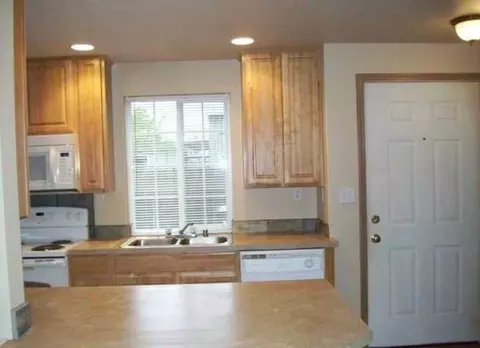 3014 S 43rd St #A, Tacoma, WA 98409