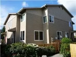 2902 13th St #2A, Everett, WA 98201