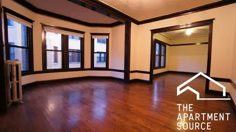 2426 N Sawyer Ave #1E, Chicago, IL 60647